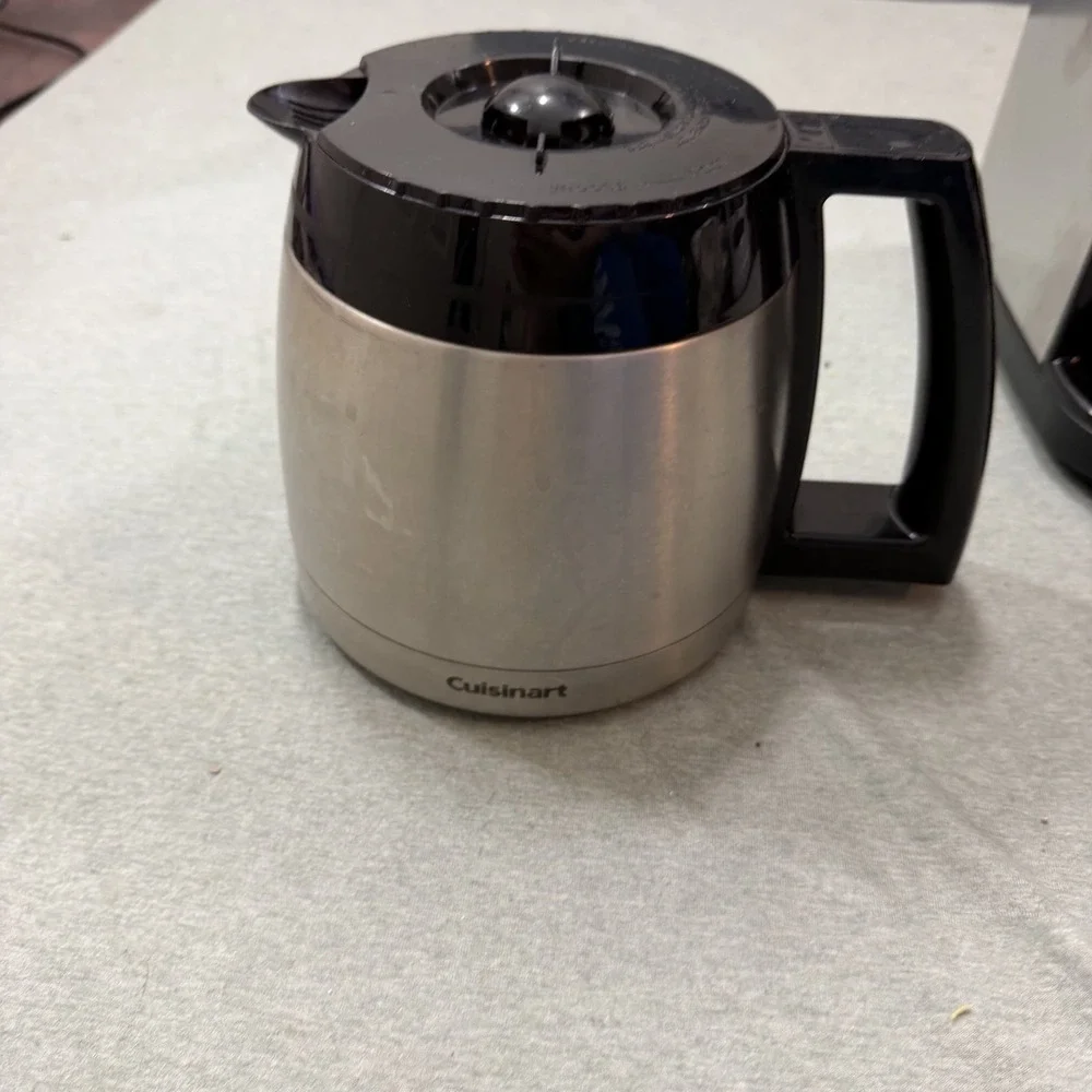 Cuisinart Burr Grind and Brew Coffee Maker 12 Cup Silver Good Thermal Carafe